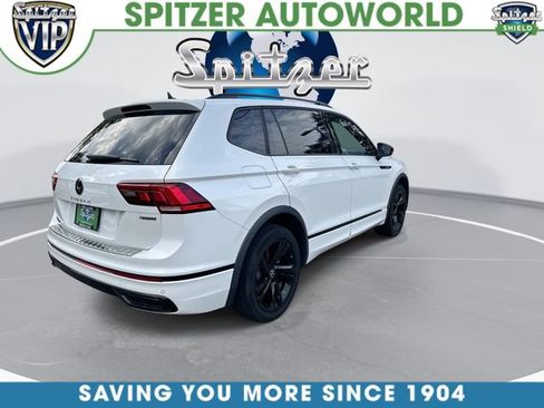 Used 2024 Volkswagen Tiguan SE R-Line AWD/4WD image 9