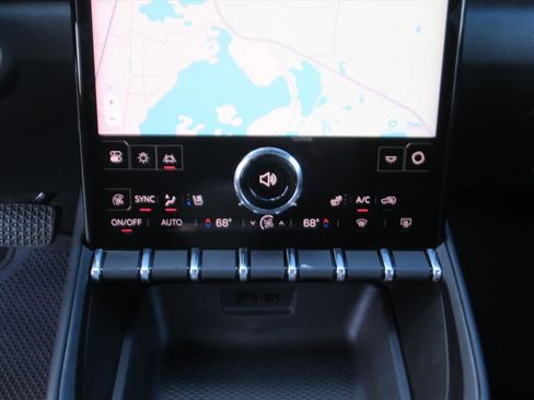 Used 2025 GMC Terrain Elevation w/ Elevation Premium Package image 26