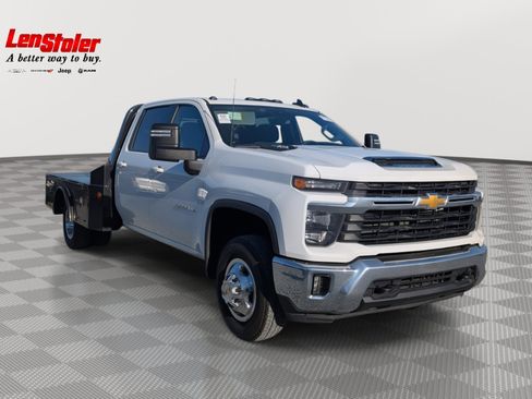 Used 2025 Chevrolet Silverado 3500 LT w/ Convenience Package image 7
