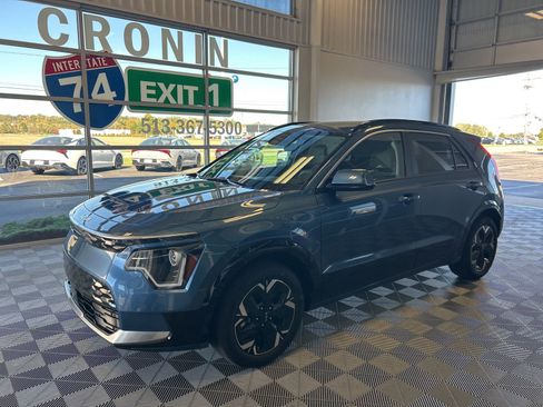 New 2025 Kia Niro Wind w/ Wind Preserve Package image 3