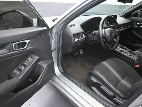 Used 2025 Honda Civic Sport image 10