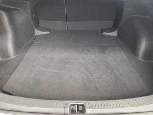 Used 2021 Toyota Corolla LE image 28