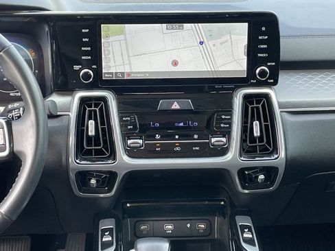 Used 2023 Kia Sorento SX AWD/4WD image 15