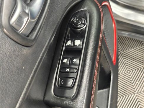 Used 2020 Jeep Compass Trailhawk AWD/4WD image 34