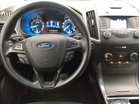 Used 2019 Ford Edge SE w/ SE Fleet Driver's Package image 22