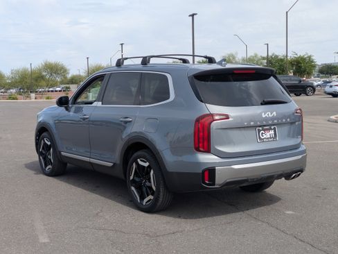 Used 2025 Kia Telluride S AWD/4WD image 3