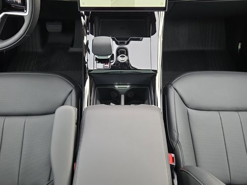 New 2025 Land Rover Range Rover Sport SE image 23