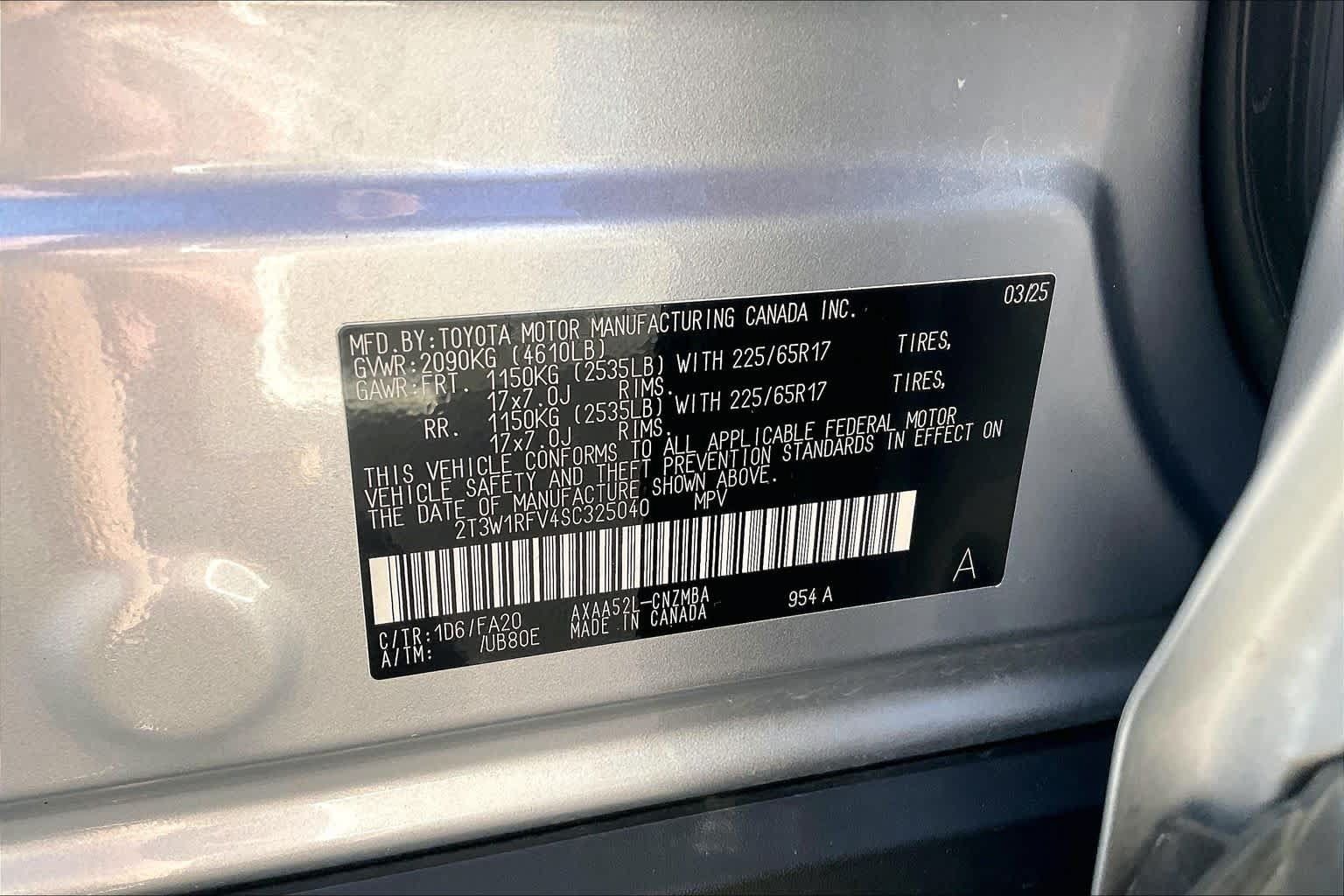 Used 2025 Toyota RAV4 XLE FWD image 34