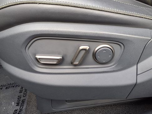 Used 2022 Rivian R1S Launch Edition image 13