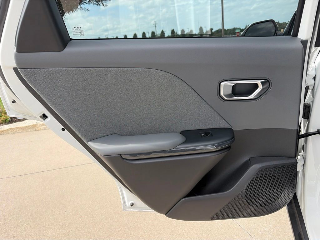 Used 2025 Kia K4 EX FWD image 41