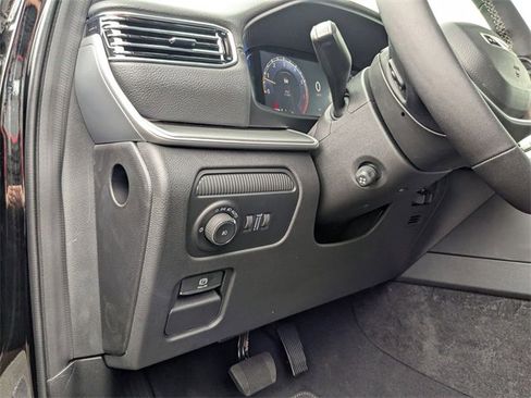 New 2025 Jeep Wagoneer L Series II w/ Convenience Group I image 16