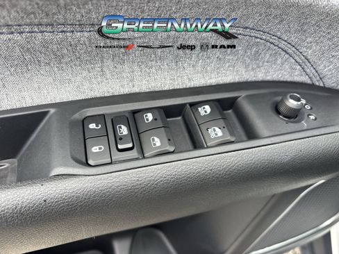 New 2026 Jeep Compass Latitude image 12