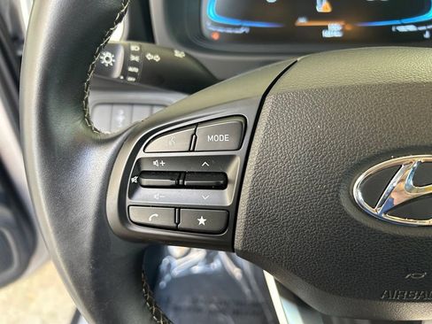 Used 2026 Hyundai Venue SEL FWD image 40