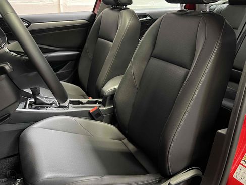 Used 2020 Volkswagen Jetta SE image 35