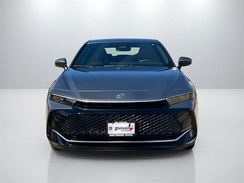 Used 2024 Toyota Crown XLE image 2