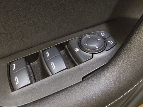 Used 2024 Chevrolet Blazer LT w/ Convenience Package FWD image 27