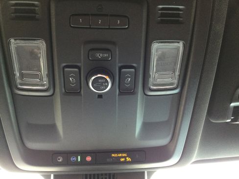 Used 2023 Chevrolet Tahoe RST w/ RST Performance Edition image 16