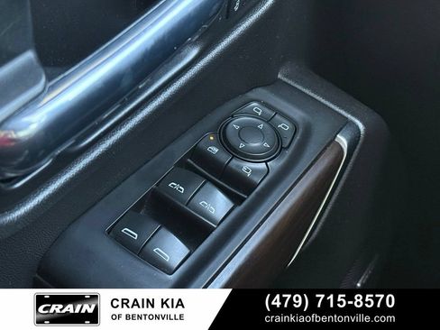 Used 2020 GMC Sierra 1500 SLT AWD/4WD image 10