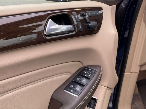 Used 2015 Mercedes-Benz ML 350 4MATIC image 11