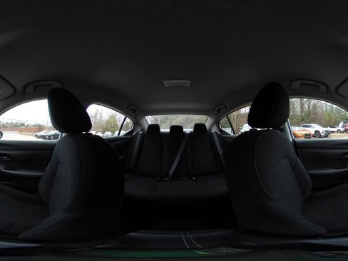 Used 2025 Nissan Sentra S image 38