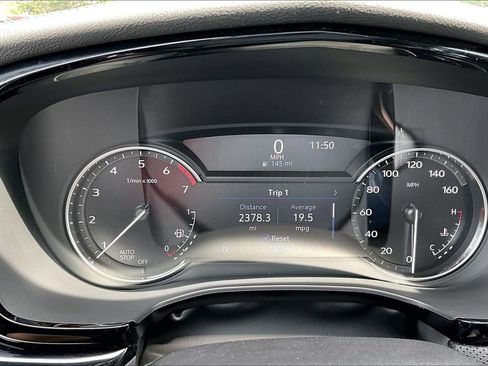 Used 2025 Cadillac XT6 Luxury FWD image 13