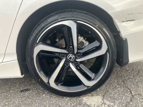 Used 2022 Honda Accord Sport image 26
