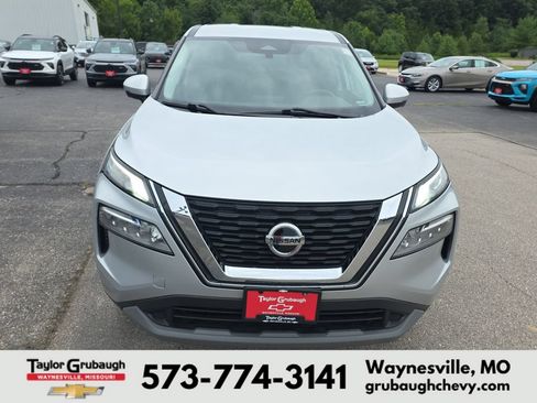 Used 2021 Nissan Rogue SV AWD/4WD image 3