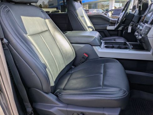 Used 2022 Ford F250 Lariat w/ Lariat Value Package image 32