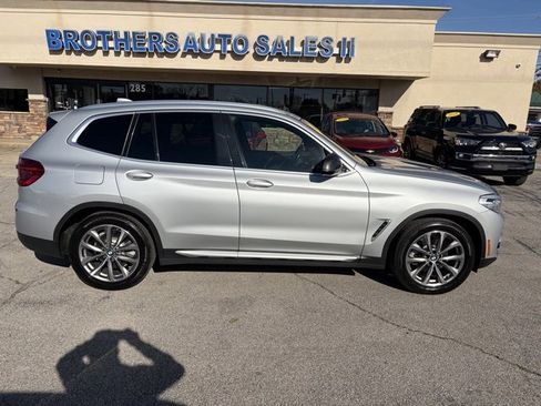 Used 2018 BMW X3 xDrive30i w/ Premium Package image 9