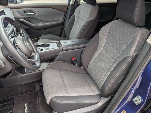 Used 2023 Nissan Rogue SV FWD image 13