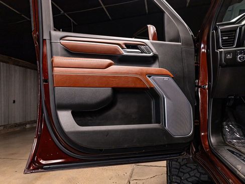 Used 2024 GMC Sierra 2500 Denali Ultimate image 33