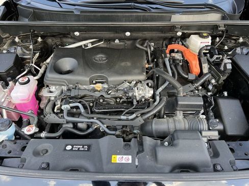 Used 2025 Toyota RAV4 XLE Premium AWD/4WD image 30