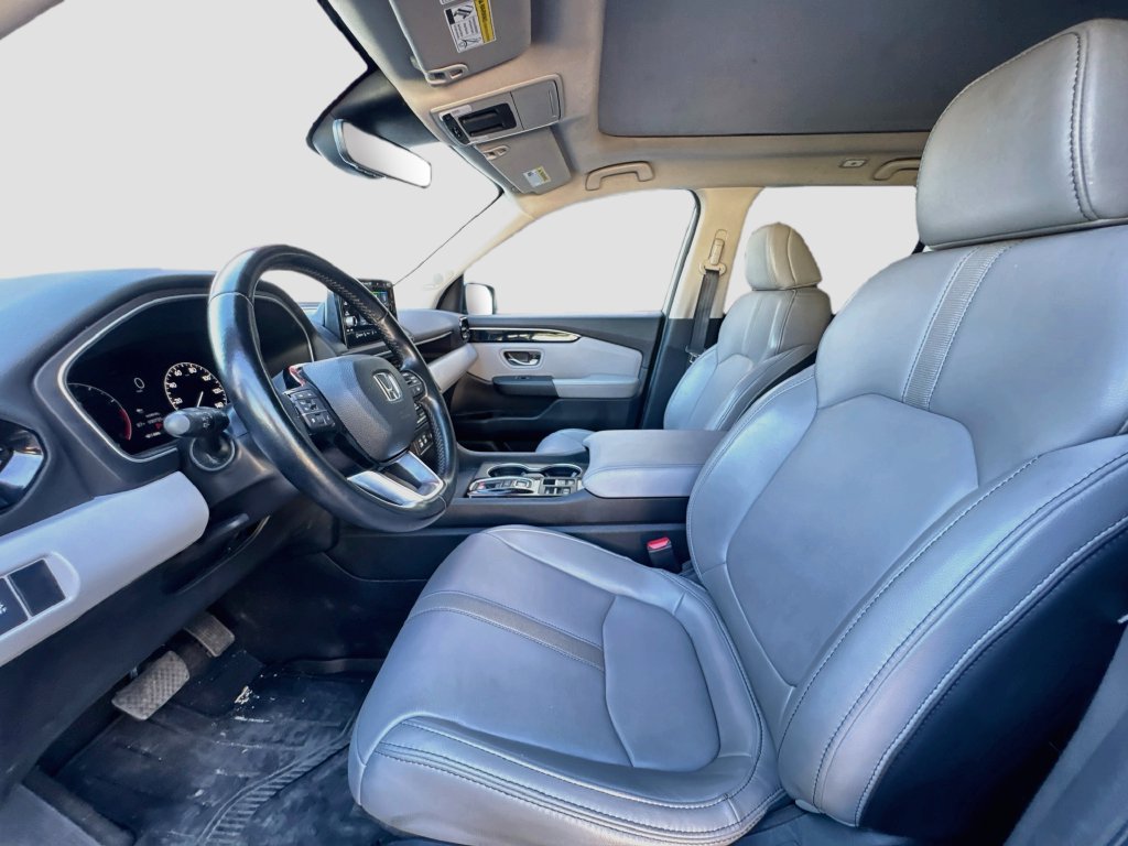 Used 2025 Honda Pilot Touring image 21