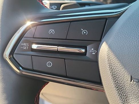 New 2026 Chevrolet Equinox RS w/ Convenience Package III FWD image 42