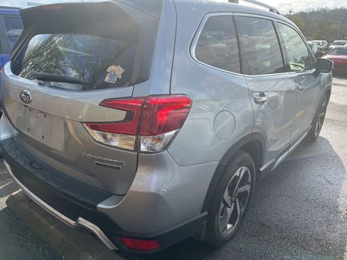 Used 2024 Subaru Forester Touring w/ Pop Package 2 image 5