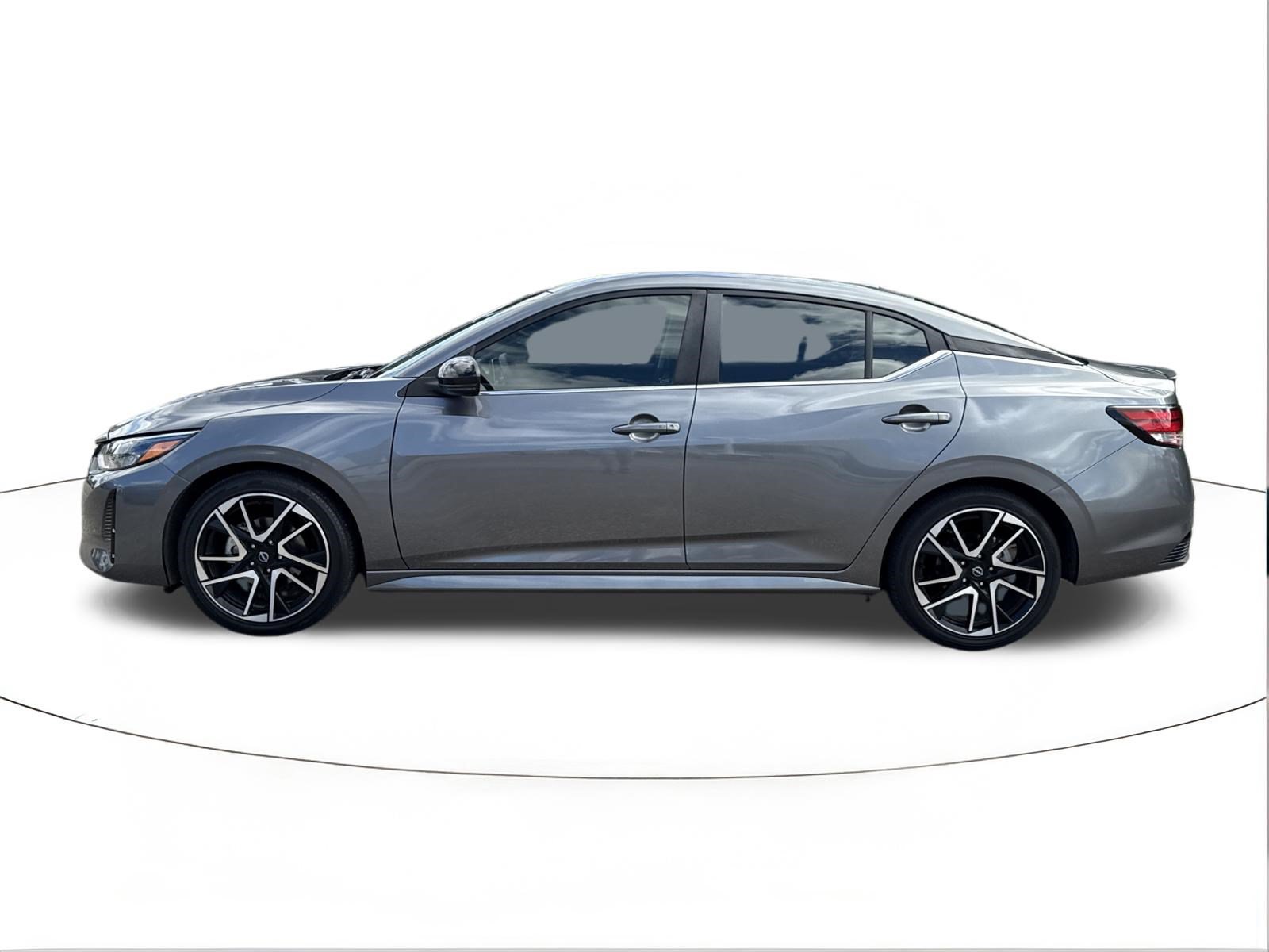 Used 2024 Nissan Sentra SR FWD image 6