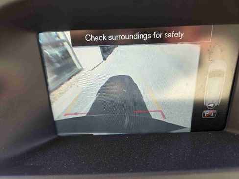 Used 2015 Volvo XC70 T5 Platinum image 17