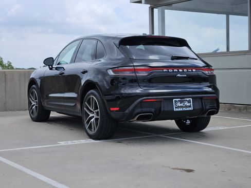 Certified 2026 Porsche Macan AWD/4WD image 3