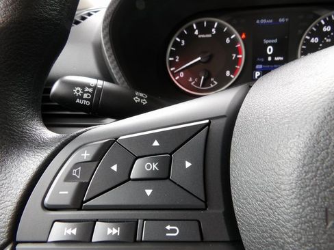 New 2025 Nissan Sentra S image 23