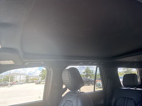 Used 2019 Ford Expedition Limited AWD/4WD image 14