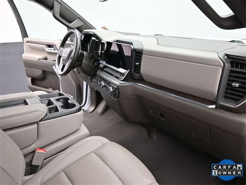Used 2024 GMC Sierra 1500 SLT image 24