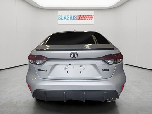 Used 2024 Toyota Corolla XSE FWD image 4