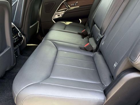 Used 2022 Land Rover Range Rover Long Wheelbase SE image 28