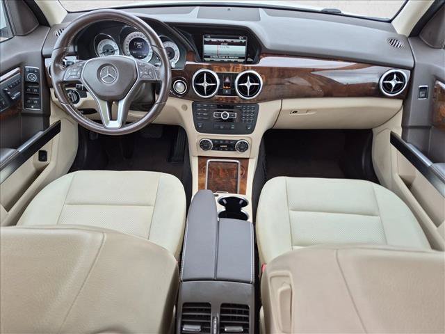 Used 2015 Mercedes-Benz GLK 350 2WD image 17