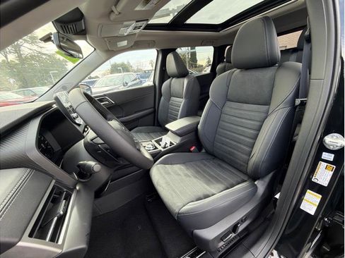 Used 2025 Mitsubishi Outlander SE Tech Package AWD/4WD image 21