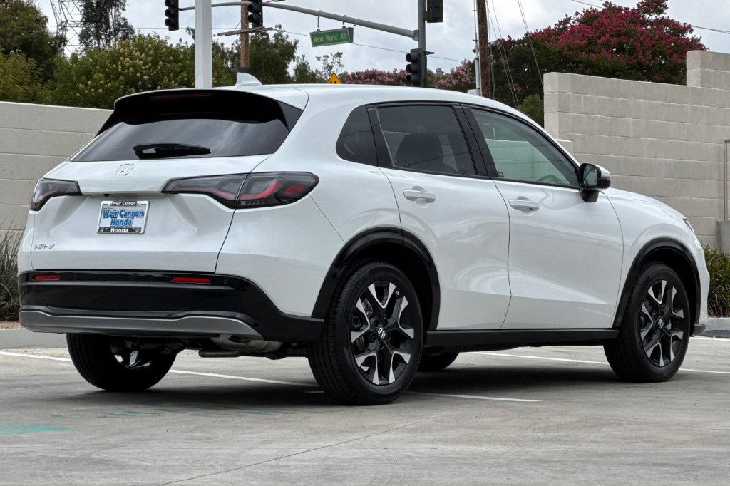 New 2027 Honda HR-V EX-L image 7