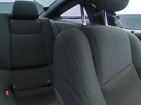 Used 2014 Ford Mustang Coupe RWD image 20
