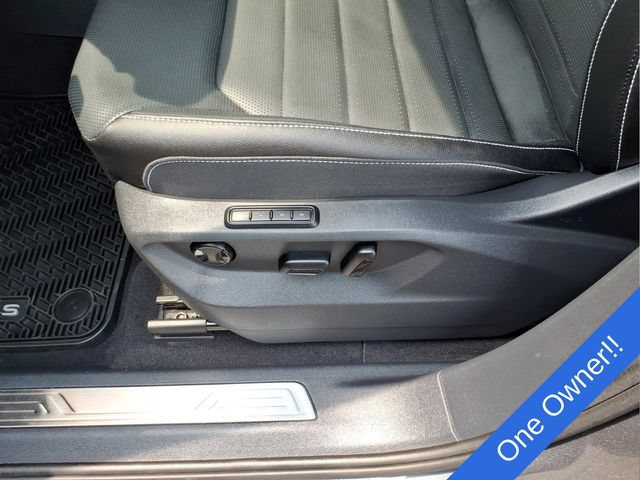 Used 2025 Volkswagen Atlas SEL AWD/4WD image 18