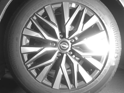 Used 2025 Nissan Altima 2.5 SV image 14