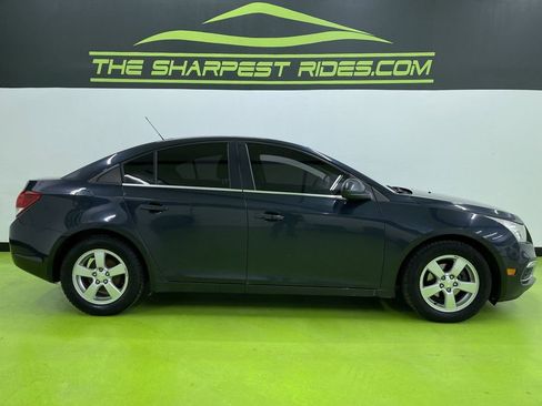 Used 2016 Chevrolet Cruze LT image 11